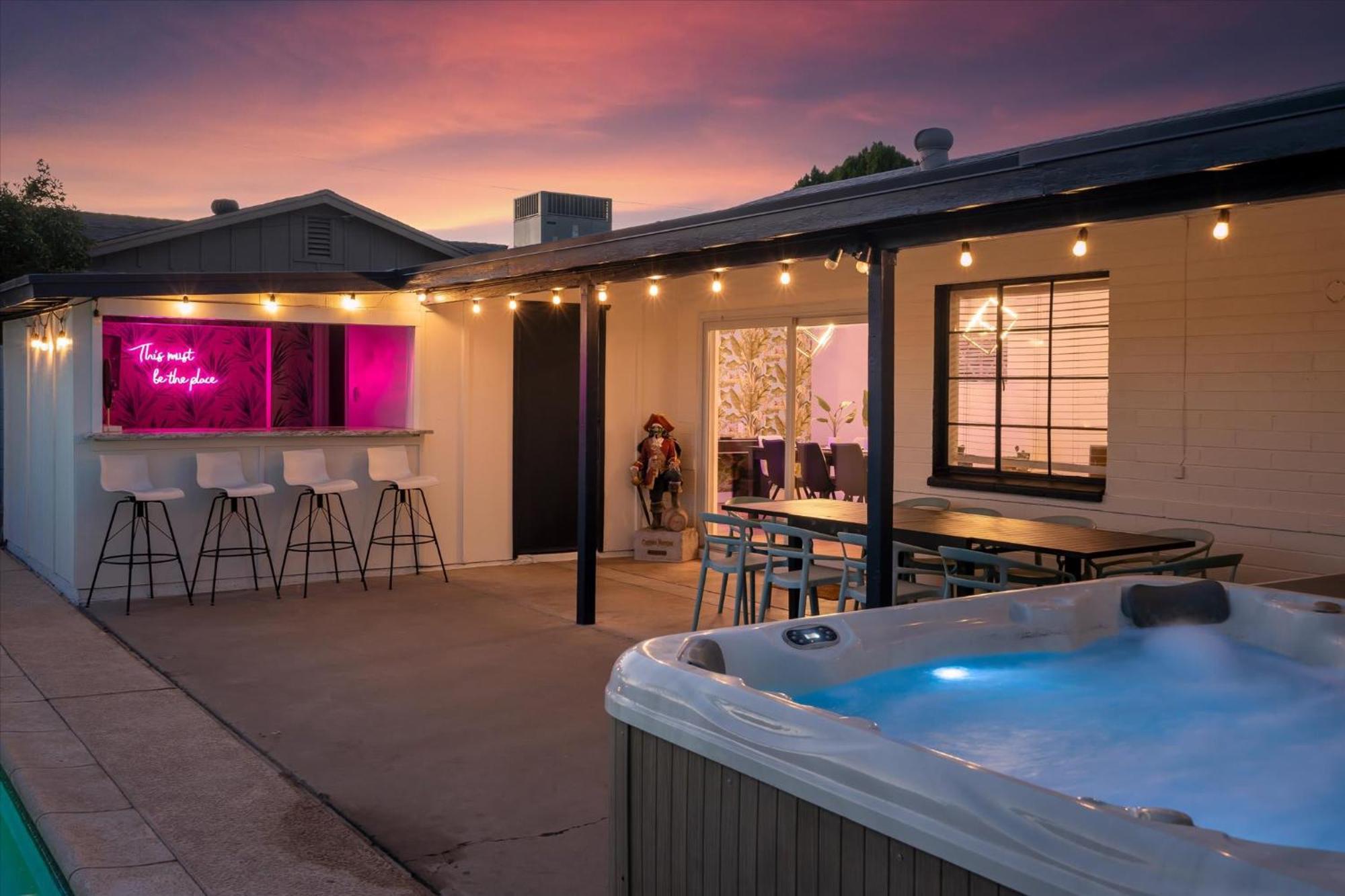 Girls Getaway Haven Outdoor Bar W Pool & Hot Tub Villa Scottsdale Dış mekan fotoğraf